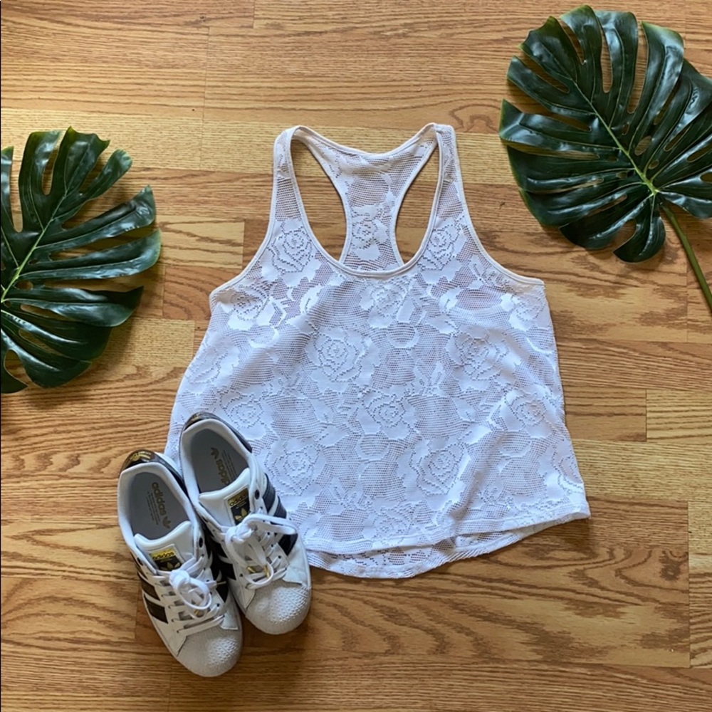 ❤️ NEW Fabletics white cropped top